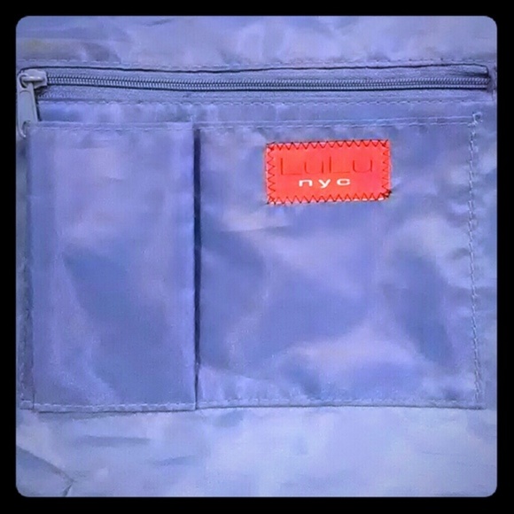 Lulu NYC Floral Tote. - Picture 3 of 4